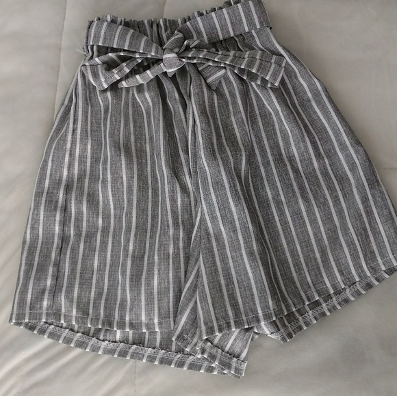 SHEIN Pants - Grey Striped Shorts.